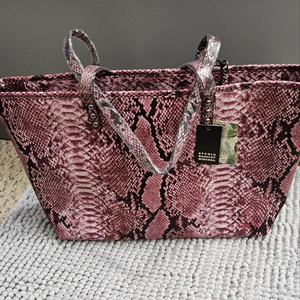 NWT Badgley Mischka Snake Print Design Tote